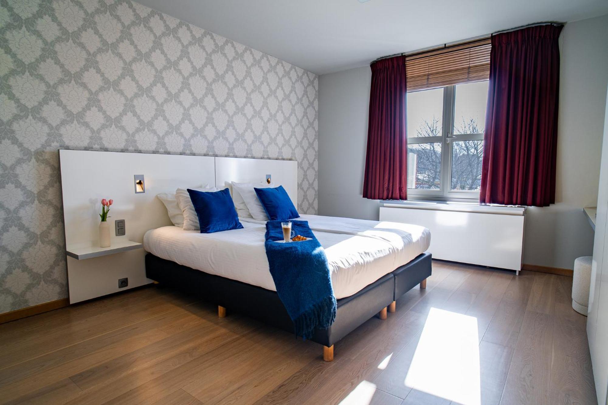 Falko 4* Meise